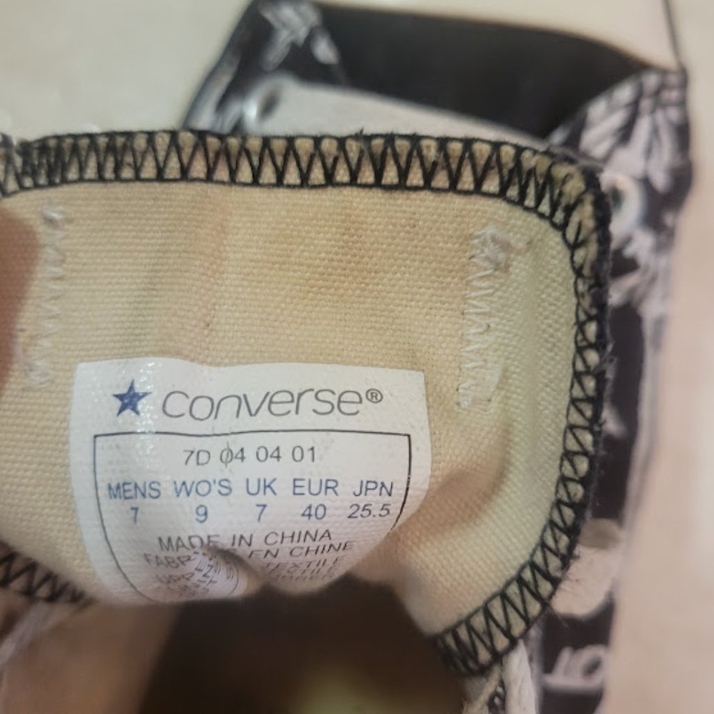 Black Converse with white writing Size 9 - Picture 3 of 6